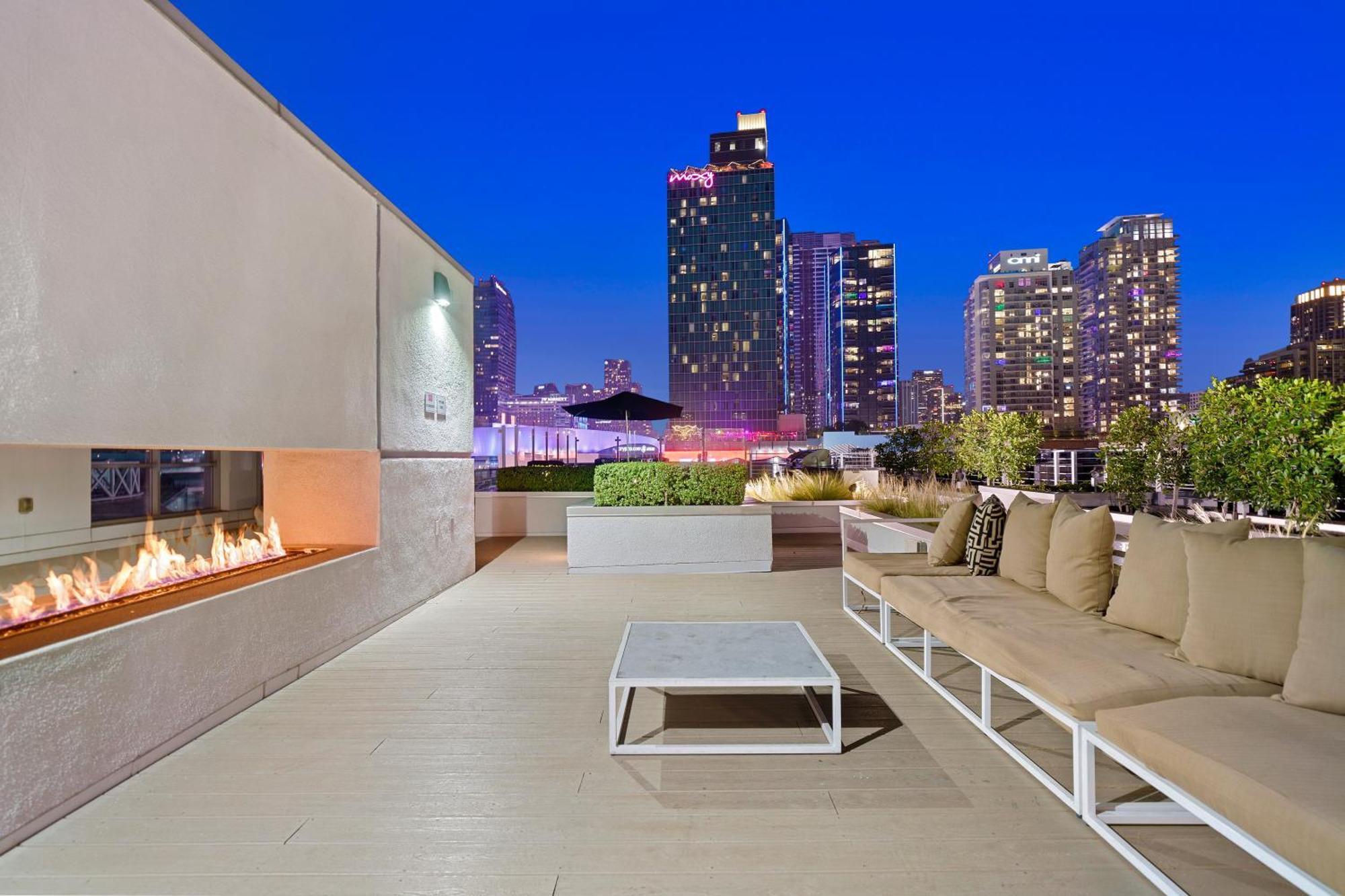 Апартаменти Dtla Escape Skyline Views With Luxury Amenities Лос-Анджелес Екстер'єр фото